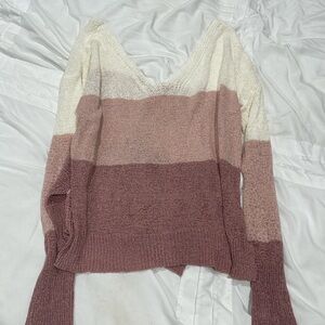 O & O lightweight knit top